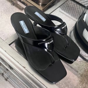 Prada leather thong logo mule